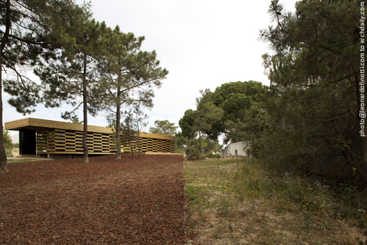 General view of the wooden pavilion © Leonardo Finotti