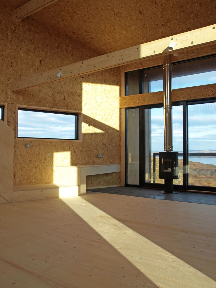 http://www.archdaily.com/wp-content/uploads/2009/11/1259262630-interior.jpg