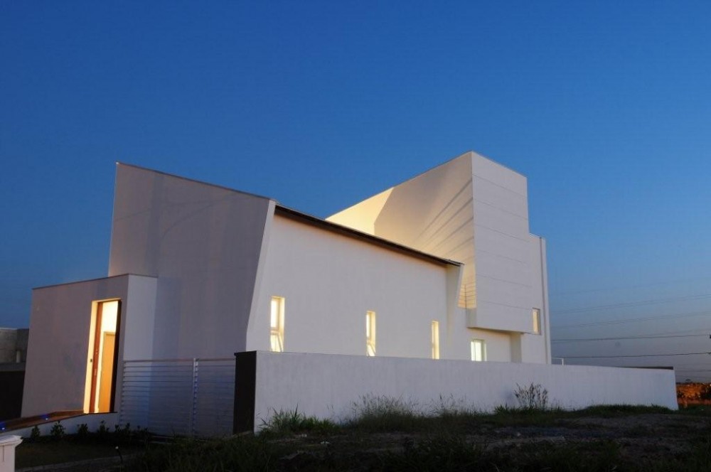 House - Casa GB - MMEB Architects © Rai Reis