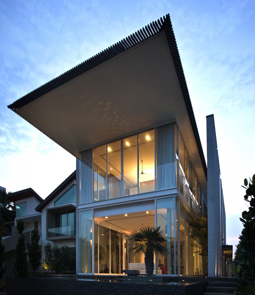 Sun Cap House - Wallflower Architecture + Design © Albert Lim