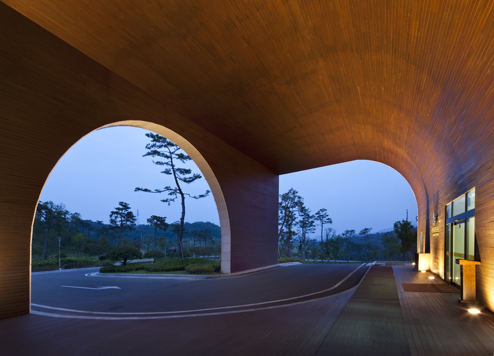 http://www.archdaily.com/wp-content/uploads/2010/11/1289507124-gwch-photo-15.jpg